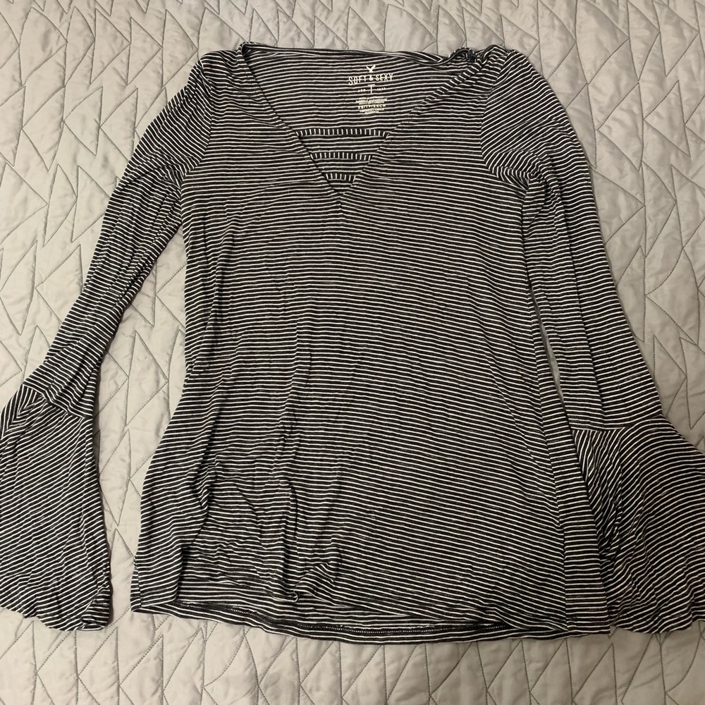 Black & white soft & sexy AE flare sleeve
